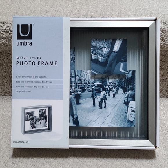 Umbra Layered Photo Frame - Picture 1 of 7